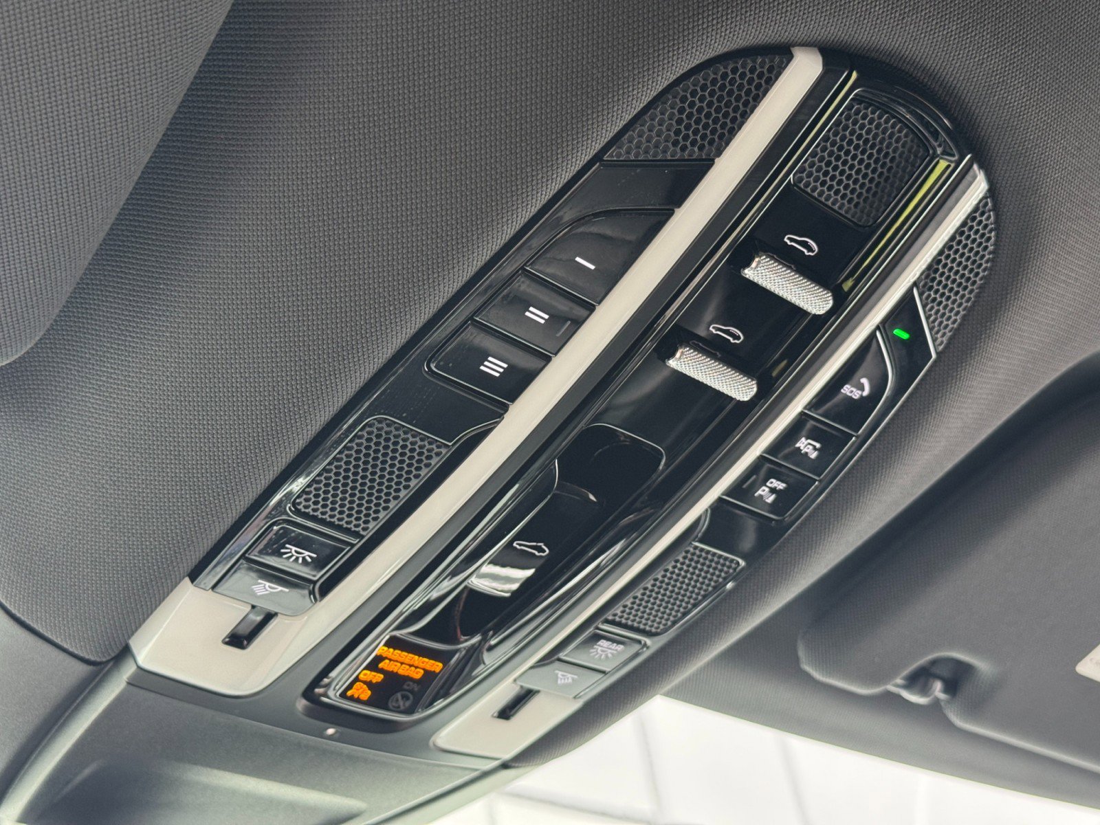 Used 2023 Porsche Panamera Platinum Edition RWD image 32