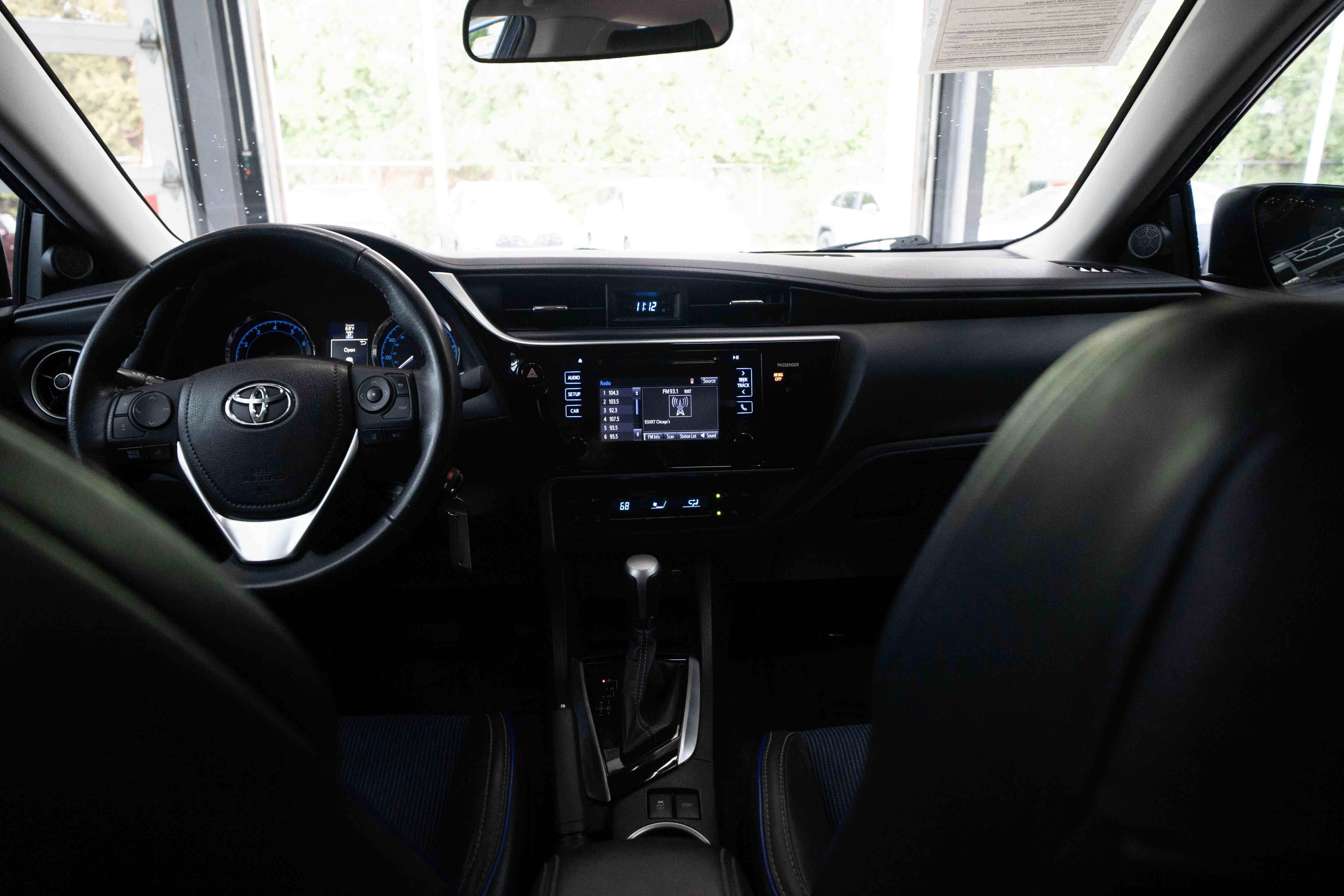 Used 2017 Toyota Corolla SE FWD image 20