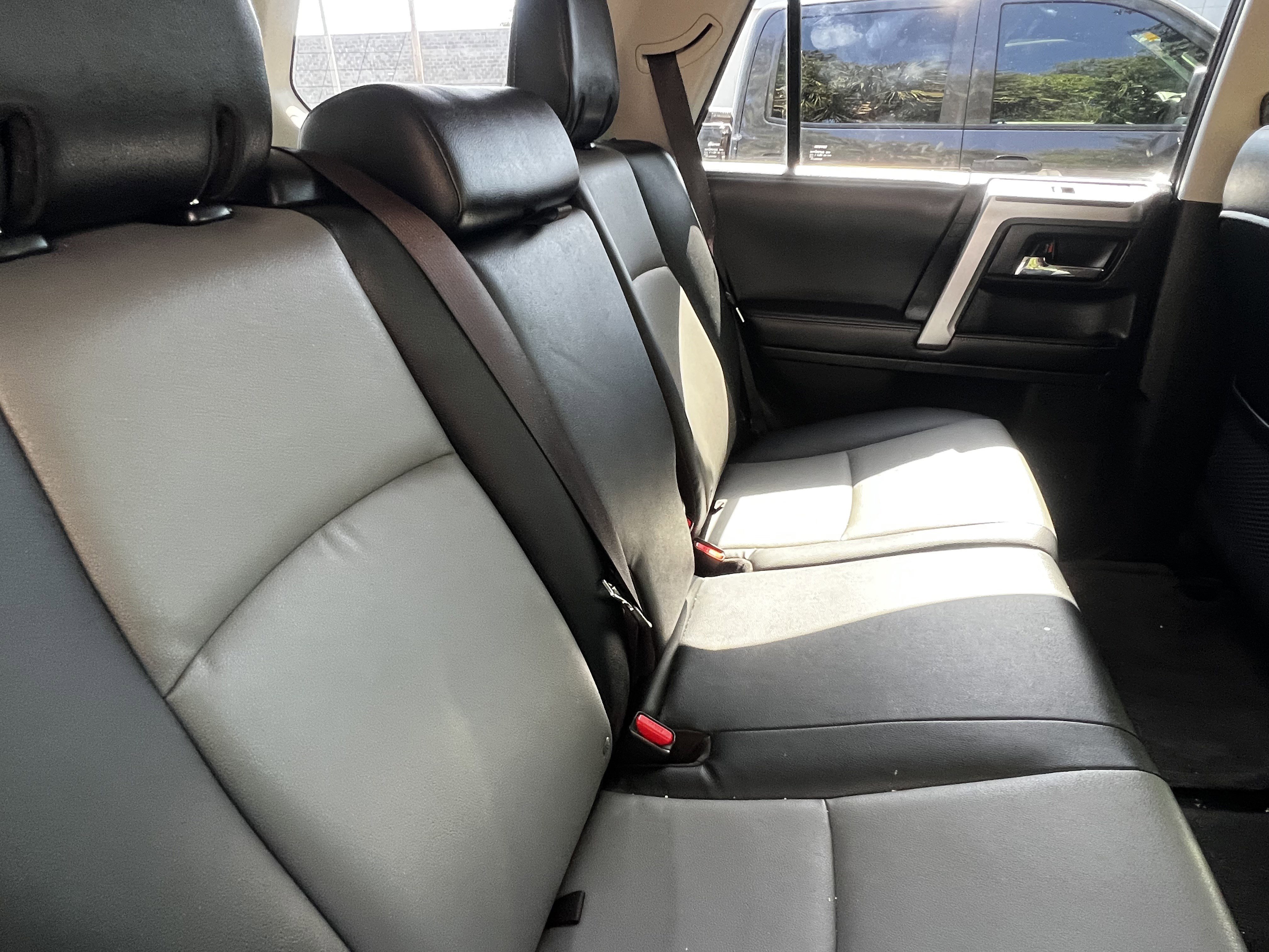 Used 2016 Toyota 4Runner SR5 Premium RWD image 41