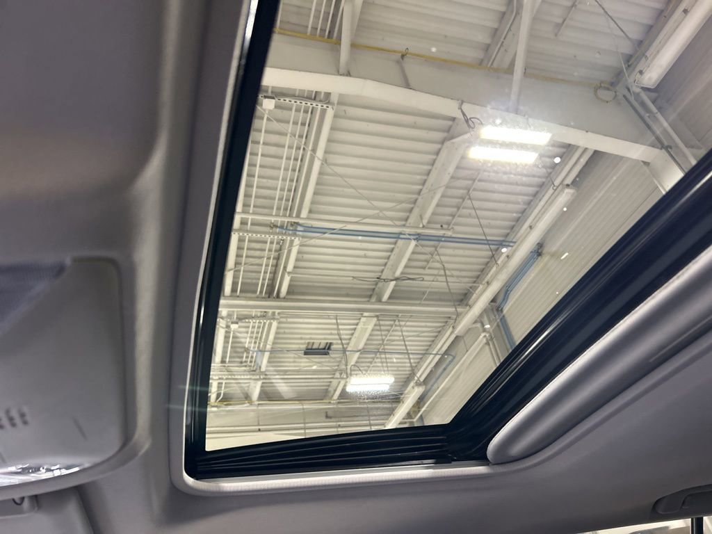 Used 2023 Toyota RAV4 XLE Premium image 23