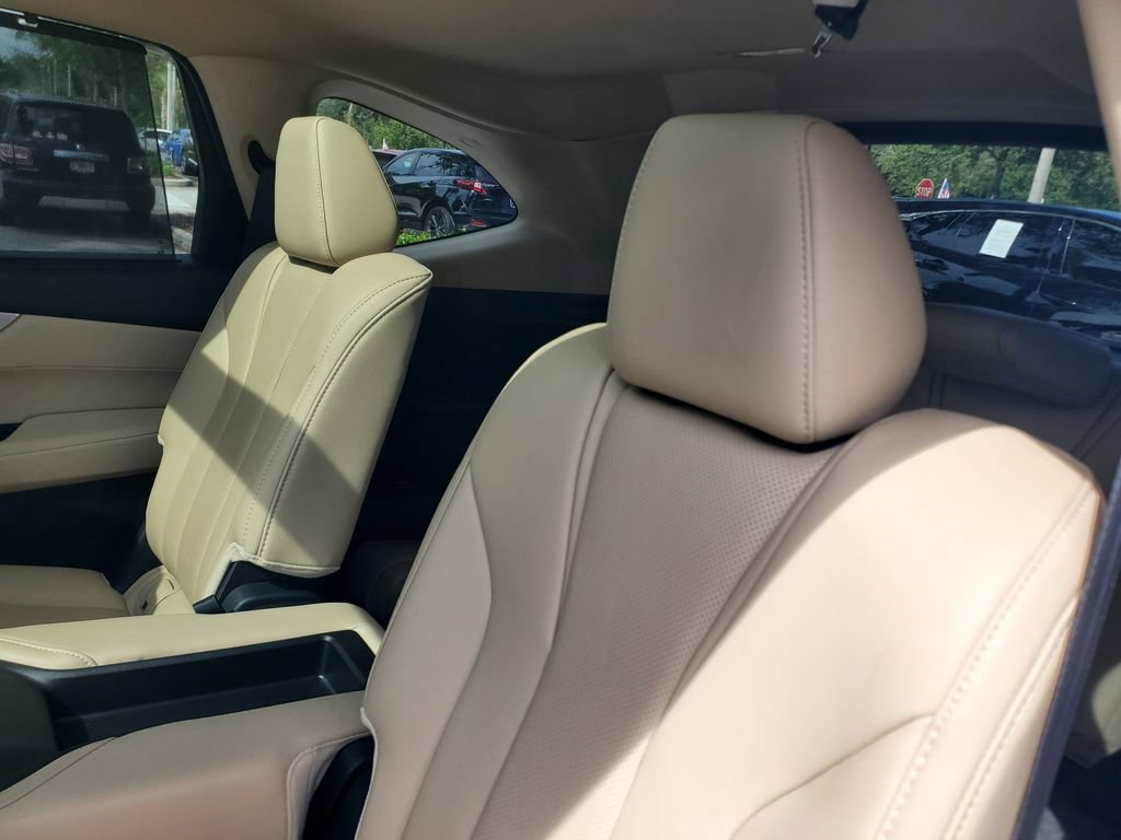 Used 2024 Acura MDX w/ Technology Package FWD image 13