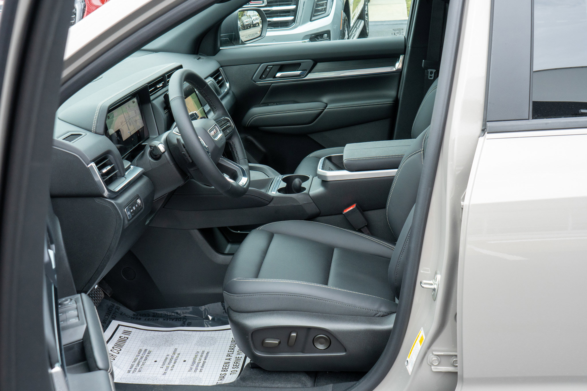 New 2026 GMC Terrain Elevation w/ Elevation Premium Package image 18