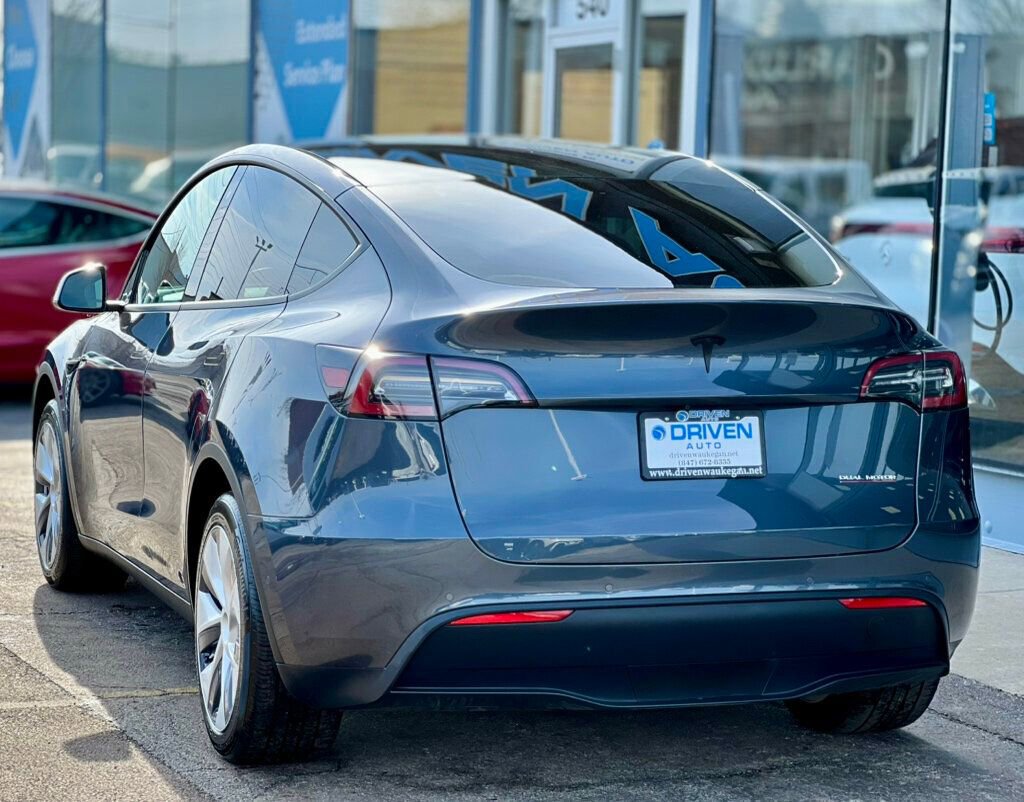 Used 2020 Tesla Model Y Long Range AWD/4WD image 31