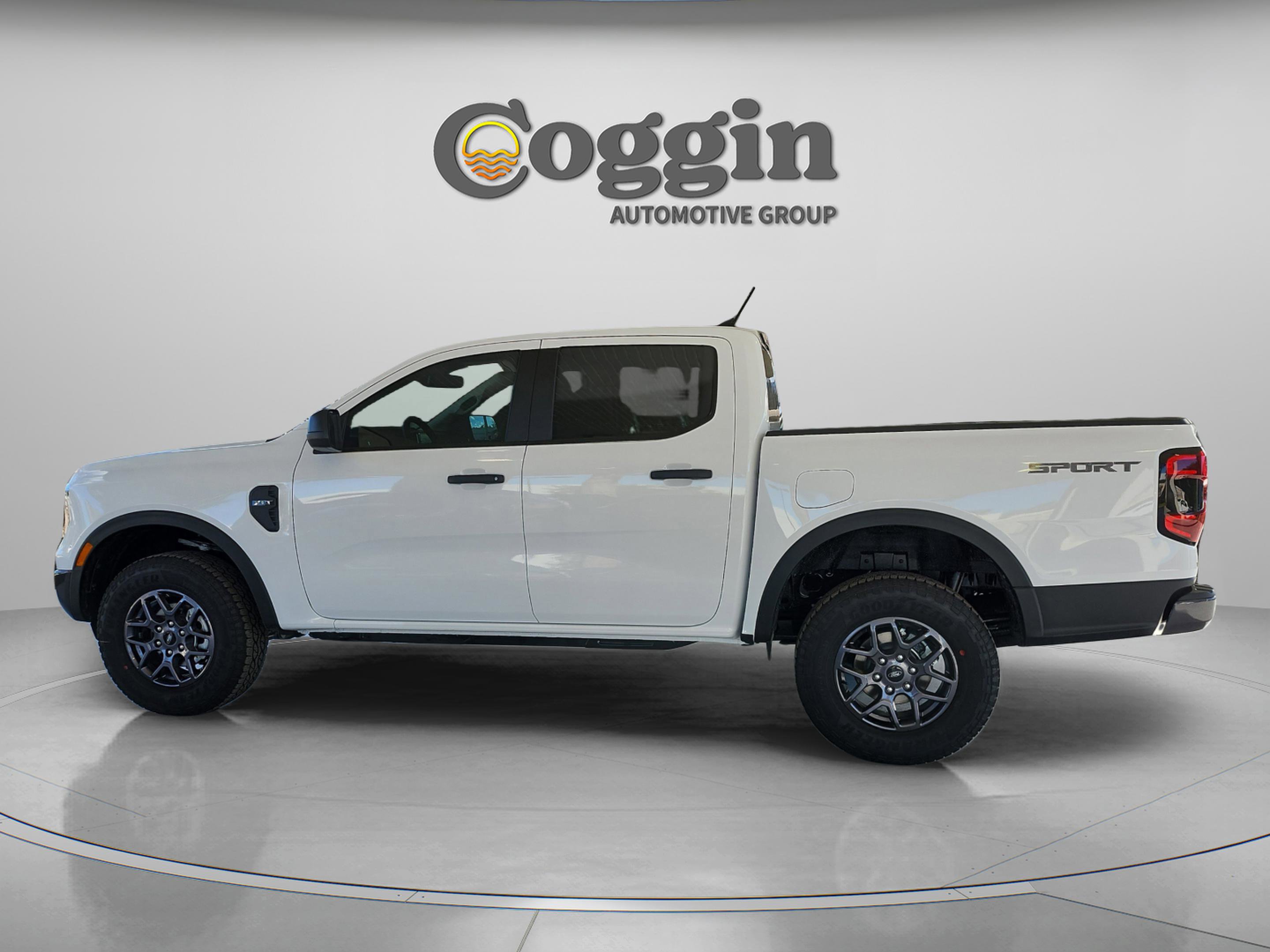 New 2025 Ford Ranger XLT w/ Trailer Tow Package RWD image 3