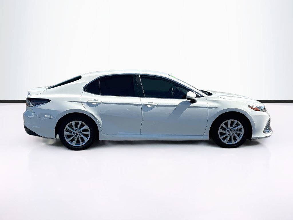 Used 2024 Toyota Camry LE FWD image 4