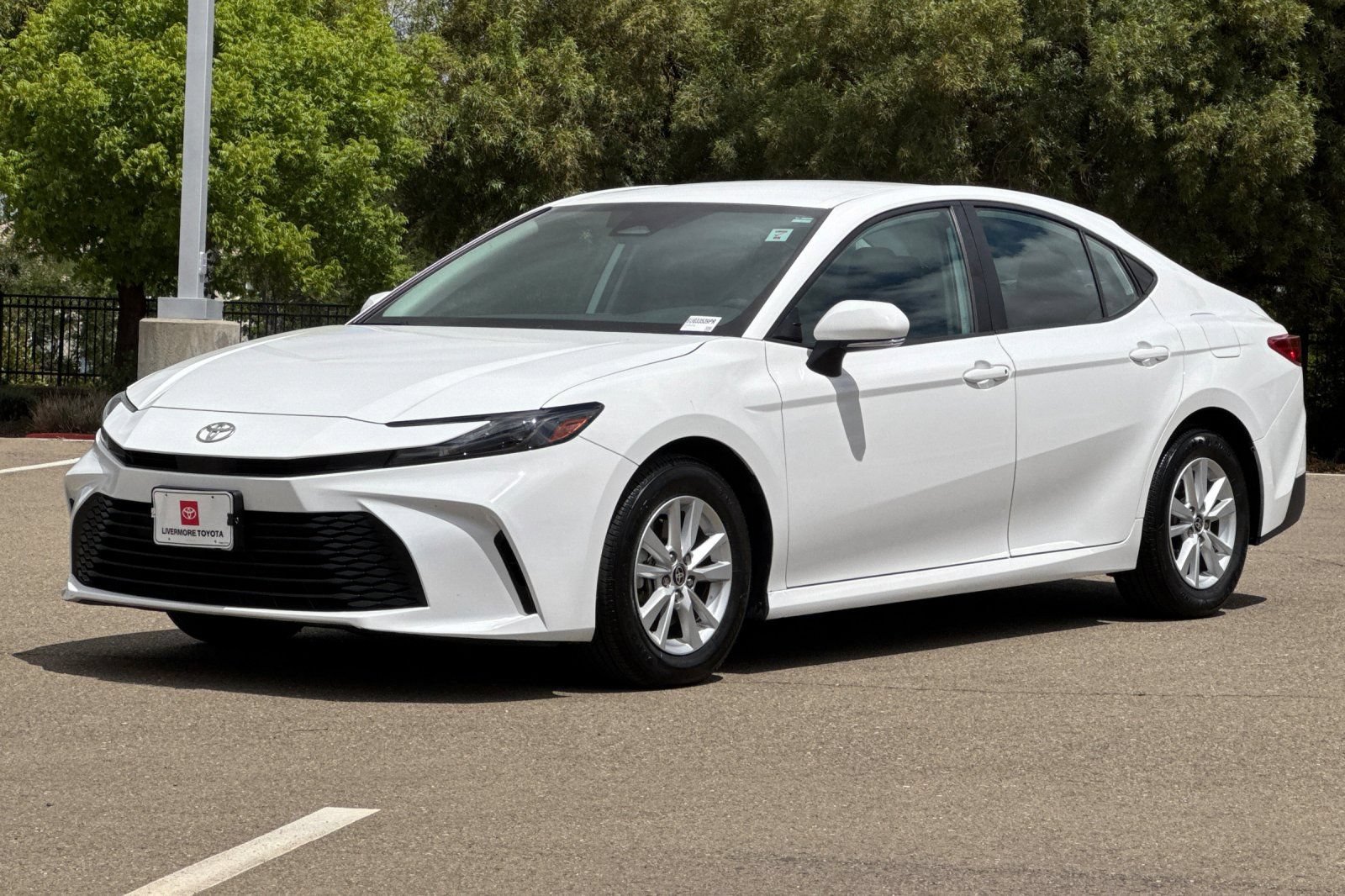 Certified 2025 Toyota Camry LE FWD image 9