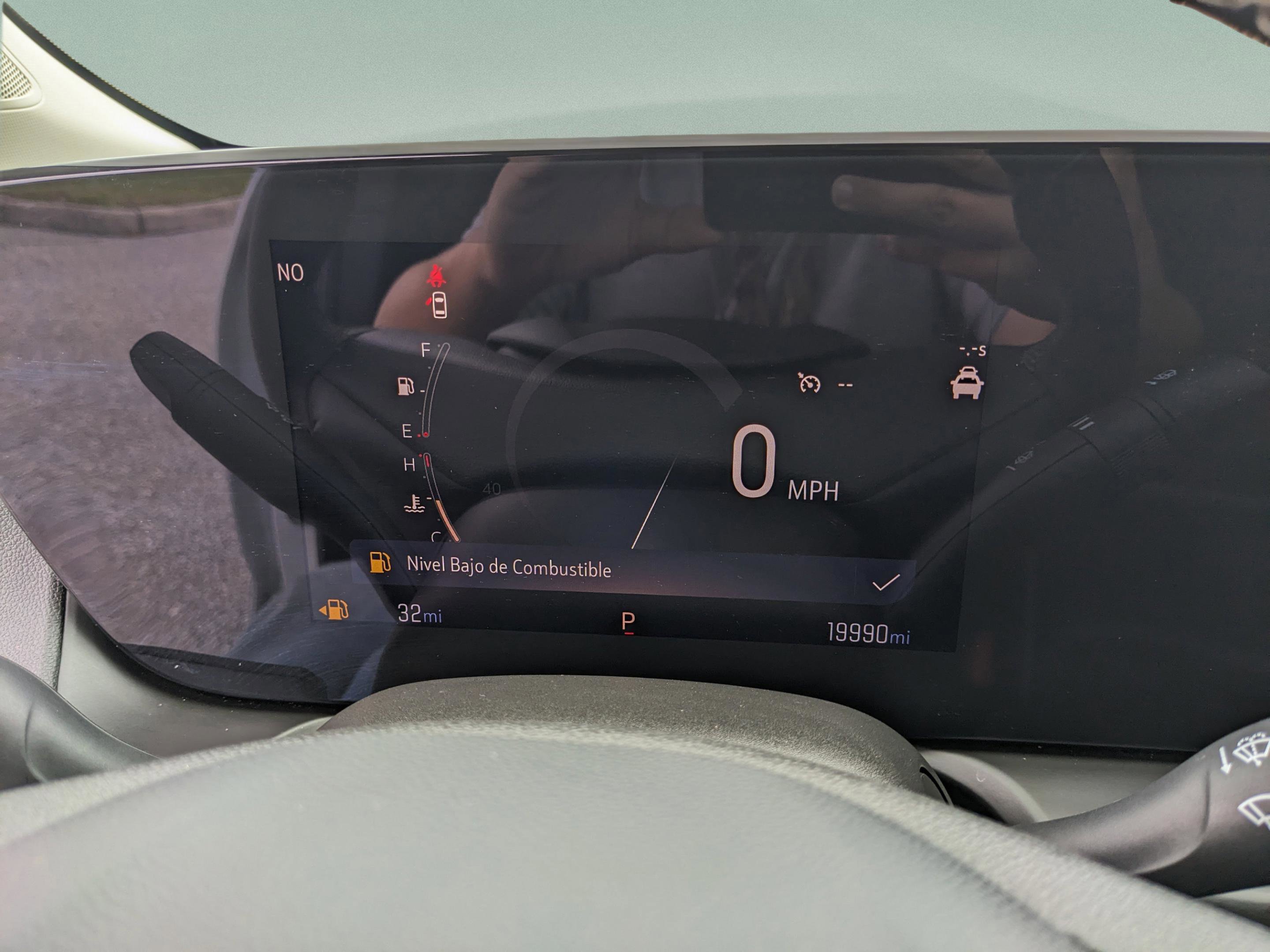 Used 2025 Buick Encore GX Preferred image 35