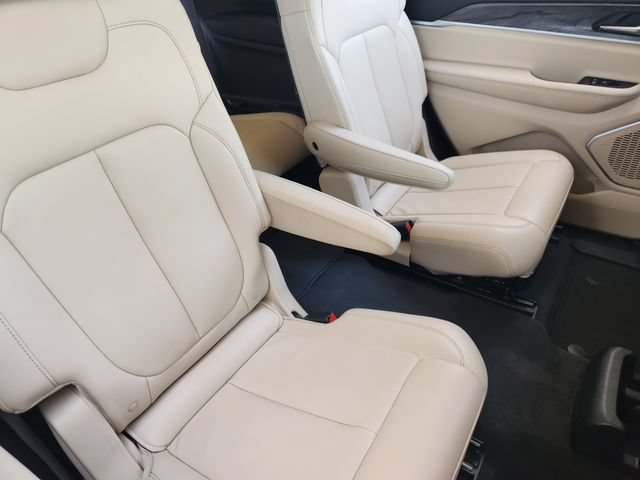 Certified 2021 Jeep Grand Cherokee L Limited AWD/4WD image 28