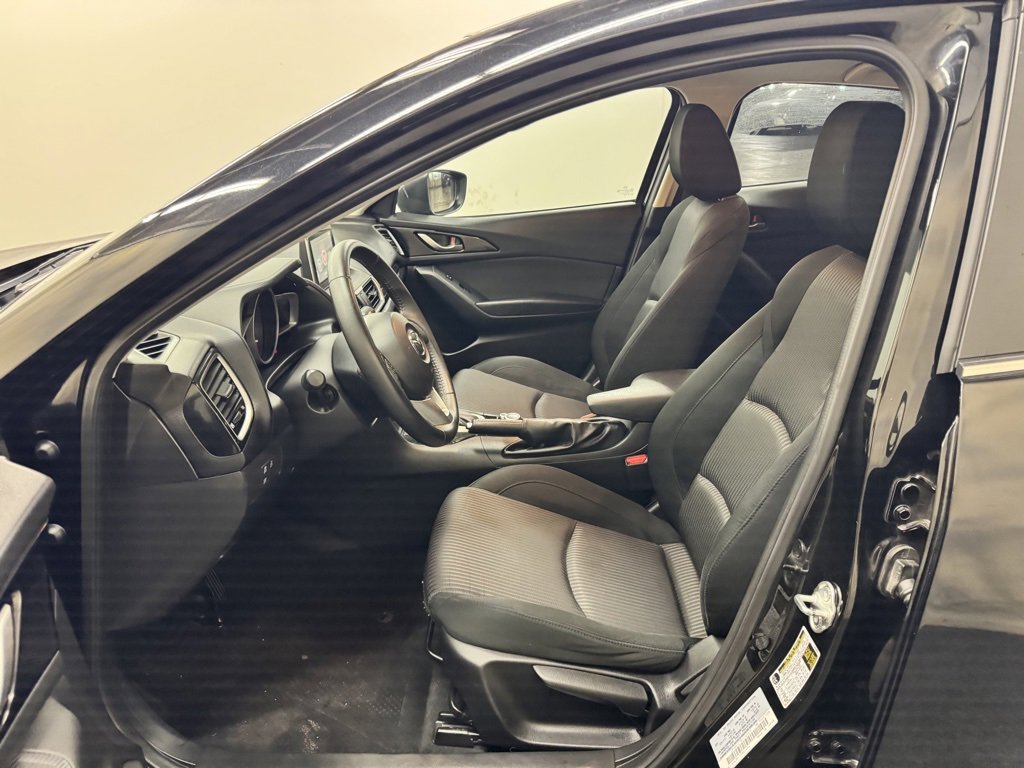 Used 2015 MAZDA MAZDA3 i Touring image 14