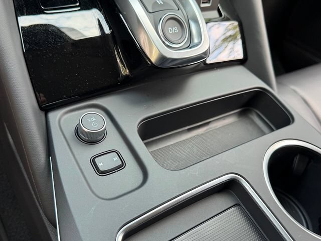 New 2026 Acura MDX w/ Technology Package FWD image 17