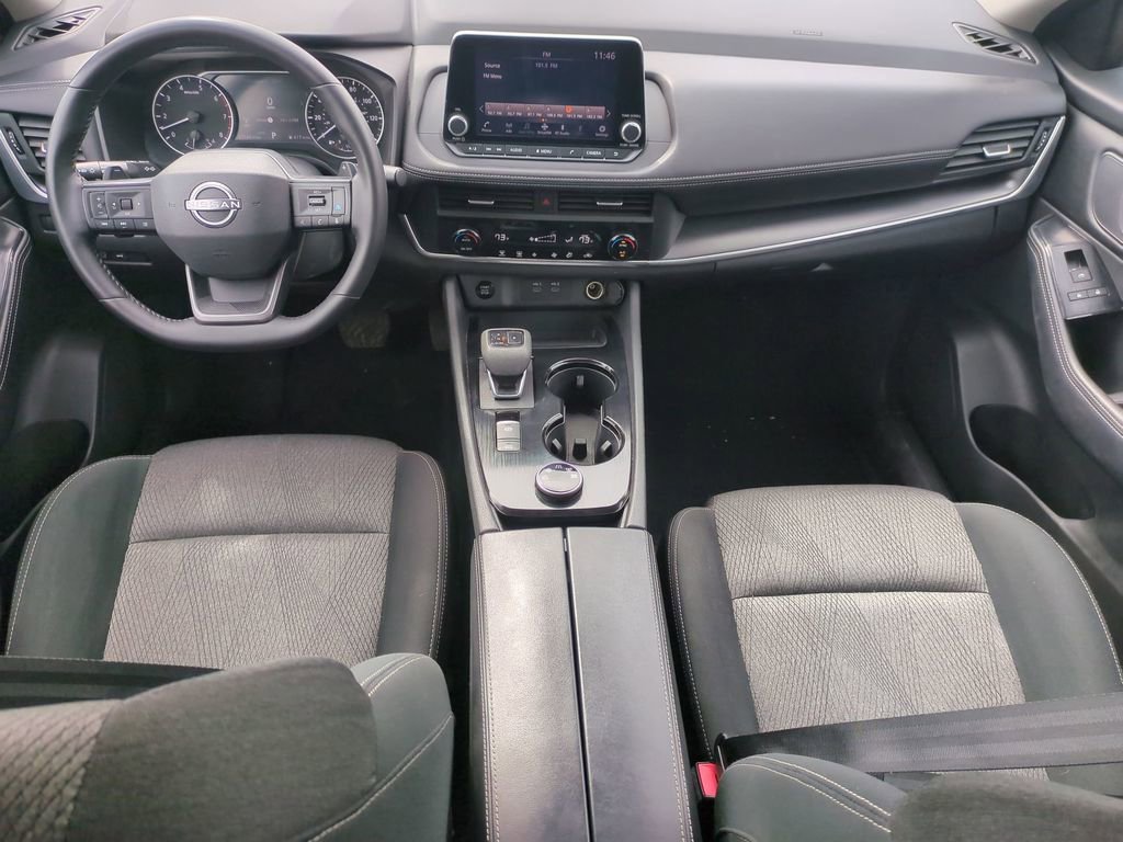 Used 2025 Nissan Rogue SV image 19