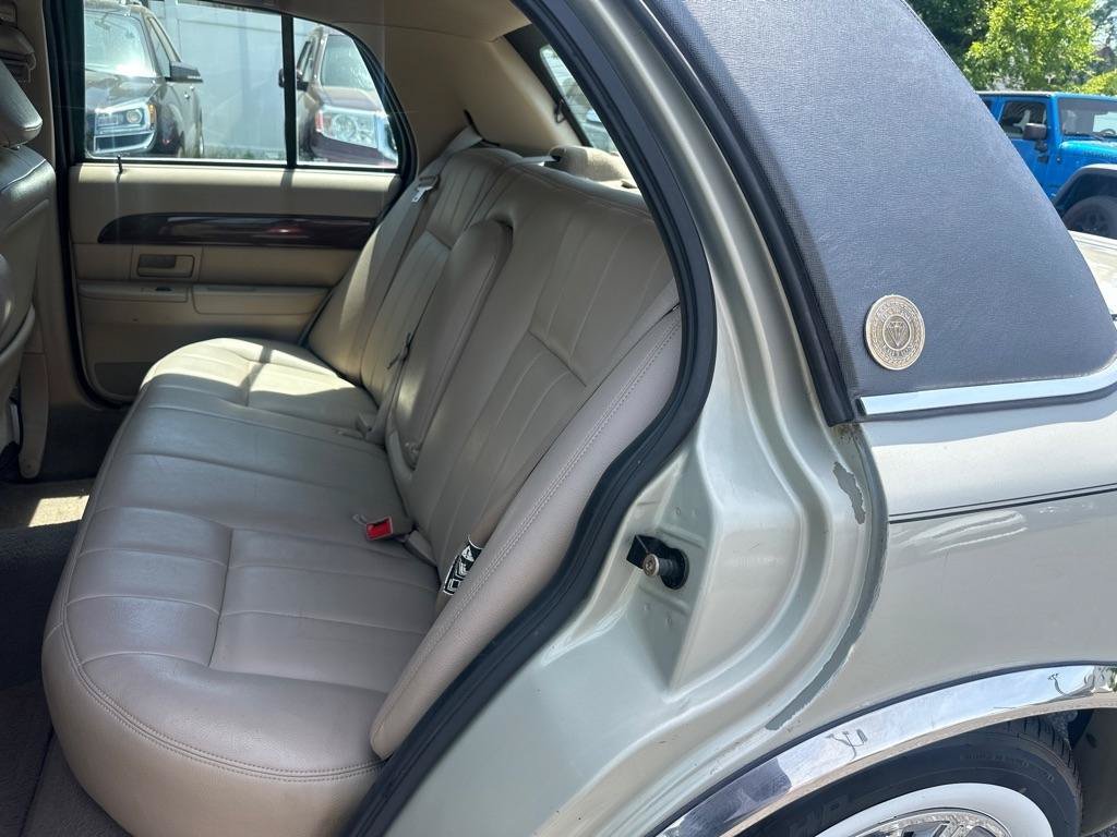 Used 2004 Mercury Grand Marquis GS RWD image 23