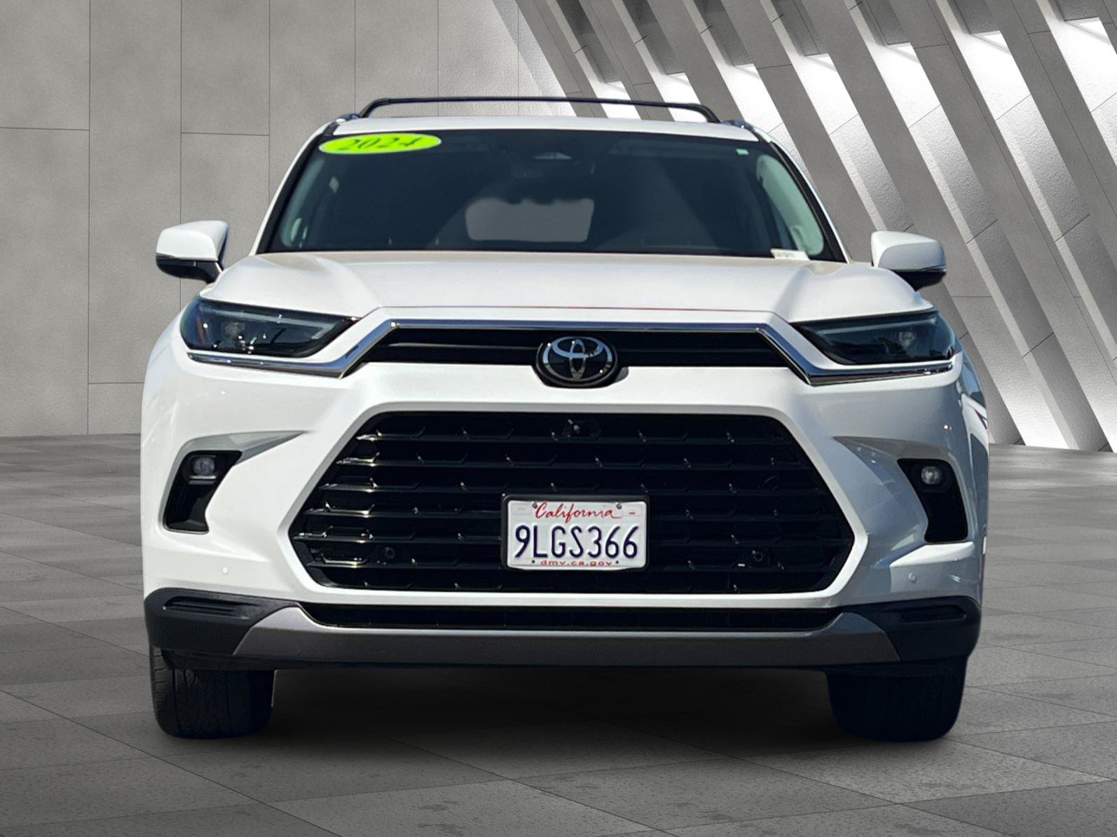 Used 2024 Toyota Grand Highlander FWD image 9