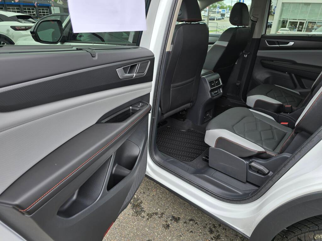 New 2026 Volkswagen Atlas Peak Edition AWD/4WD image 37