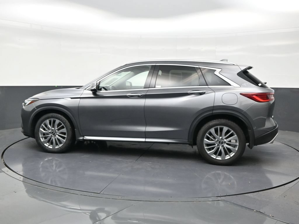 Used 2023 INFINITI QX50 Luxe AWD/4WD image 2