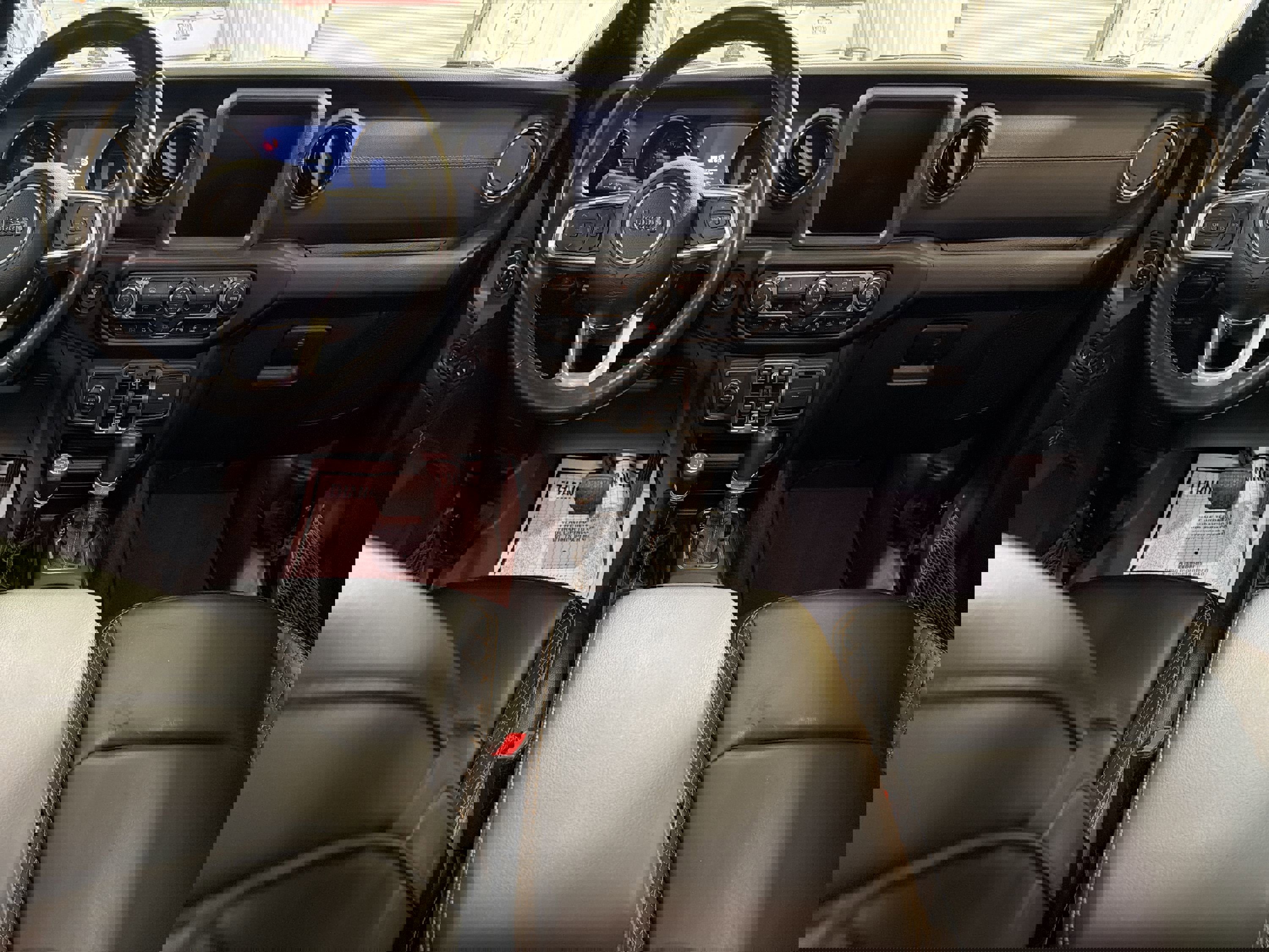 Used 2021 Jeep Wrangler Unlimited Sahara image 23