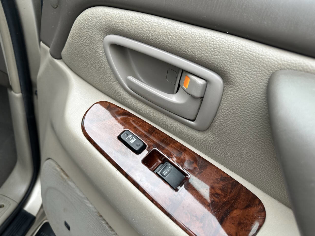 Used 2007 Toyota Sequoia Limited image 21