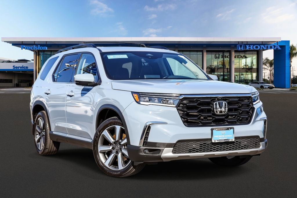 Certified 2024 Honda Pilot Elite image 1