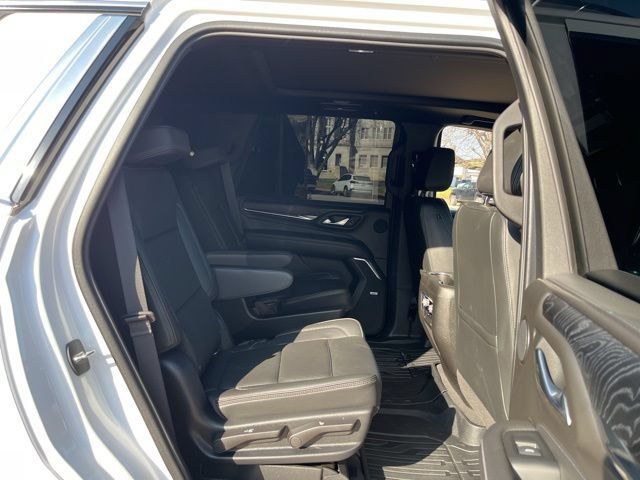 Certified 2022 GMC Yukon Denali w/ Denali Premium Package RWD image 17