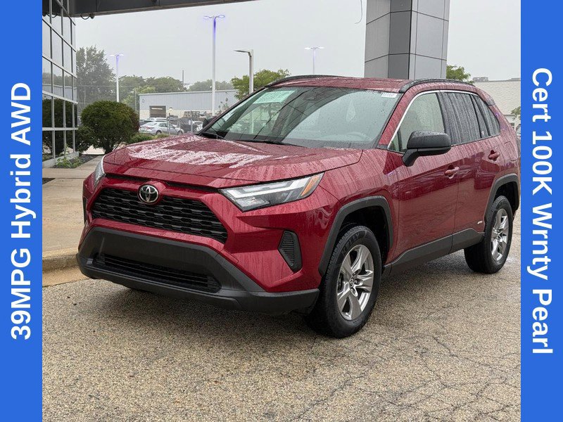 Used 2025 Toyota RAV4 LE AWD/4WD image 7