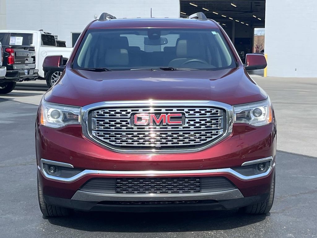 Used 2017 GMC Acadia Denali w/ Technology Package image 2