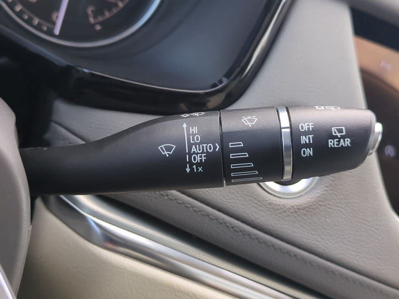 Used 2022 Cadillac XT5 Premium Luxury AWD/4WD image 26