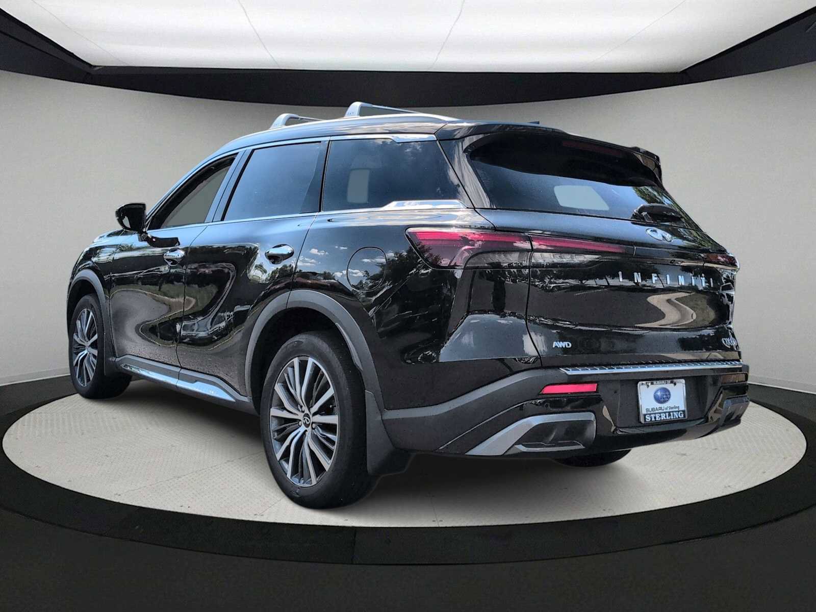 Used 2024 INFINITI QX60 Sensory w/ Vision Package AWD/4WD image 6