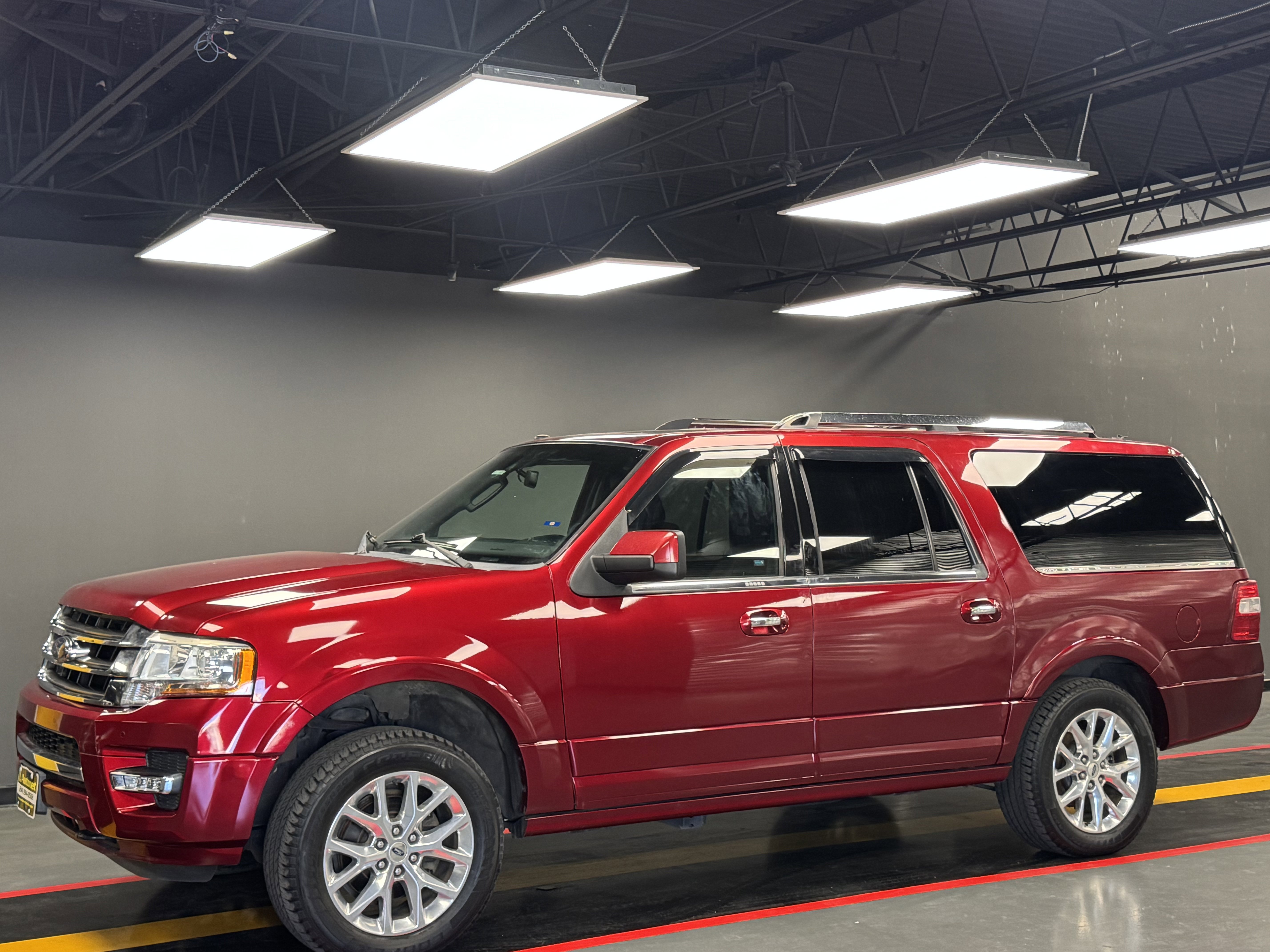 Used 2017 Ford Expedition EL Limited w/ Equipment Group 301A image 1