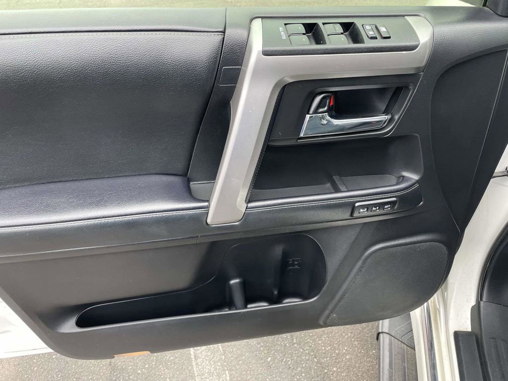 Used 2020 Toyota 4Runner Limited AWD/4WD image 25