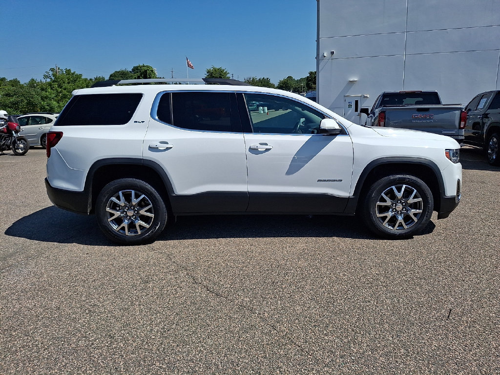 Used 2023 GMC Acadia SLT AWD/4WD image 10