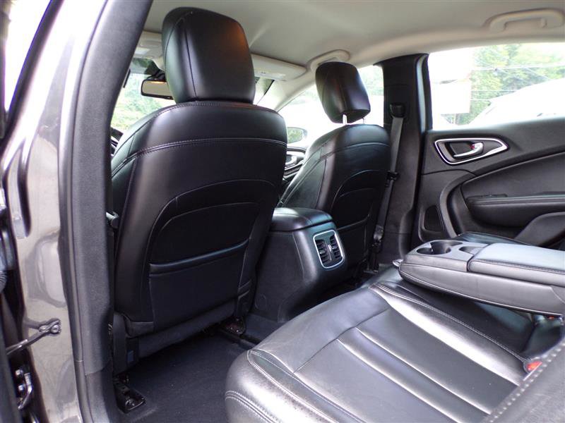 Used 2015 Chrysler 200 C w/ Navigation & Sound Group I image 28