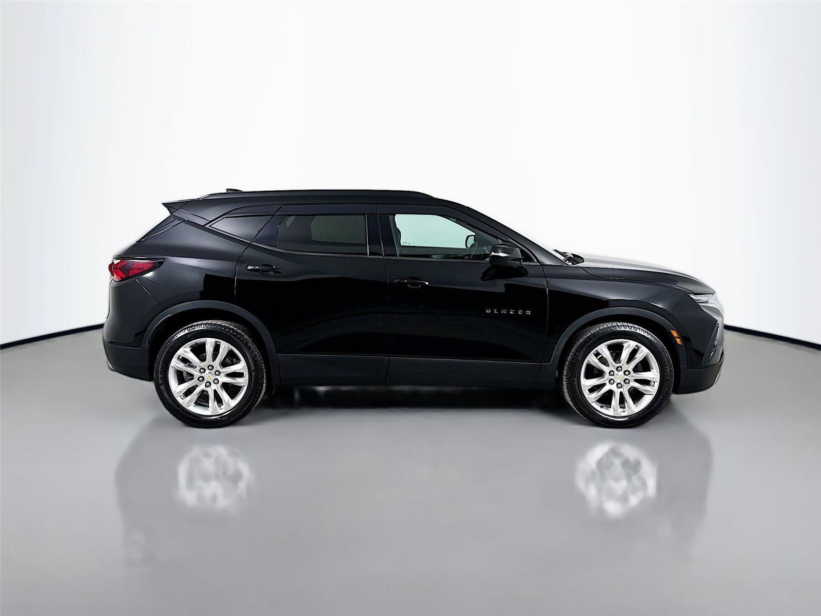 Used 2019 Chevrolet Blazer LT w/ Sun and Wheels Package AWD/4WD image 10