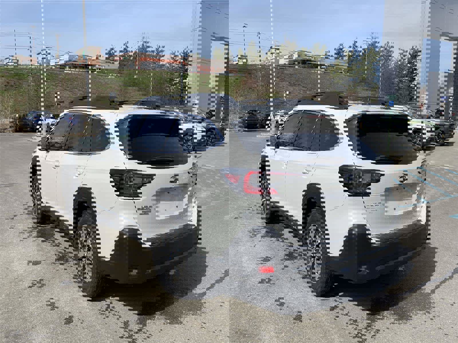 Certified 2023 Subaru Outback Premium image 3