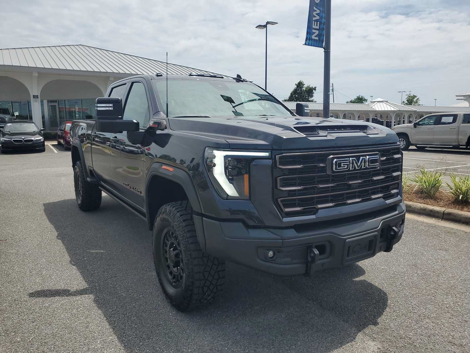New 2026 GMC Sierra 2500 AT4X w/ AT4X AEV Edition AWD/4WD image 11