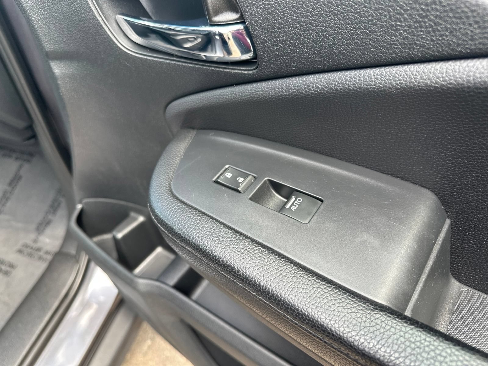 Used 2016 Honda Pilot Touring image 49