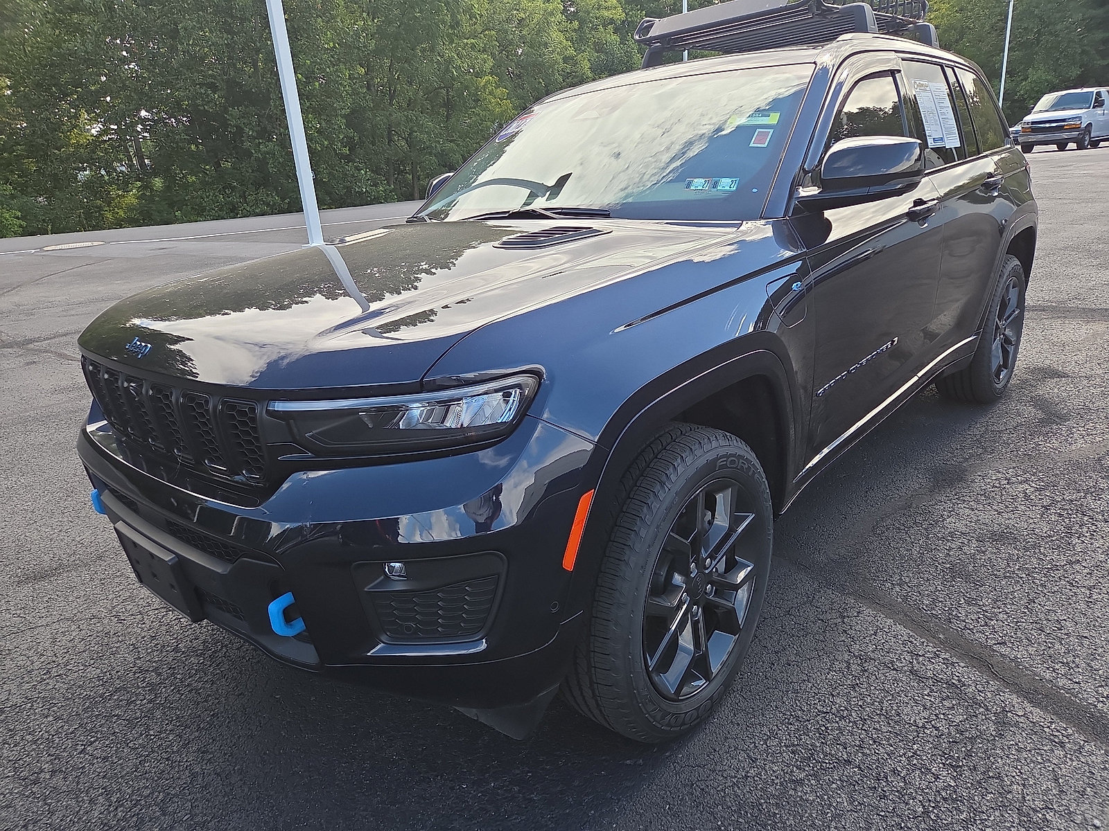 Used 2023 Jeep Grand Cherokee 30th Anniversary AWD/4WD image 7