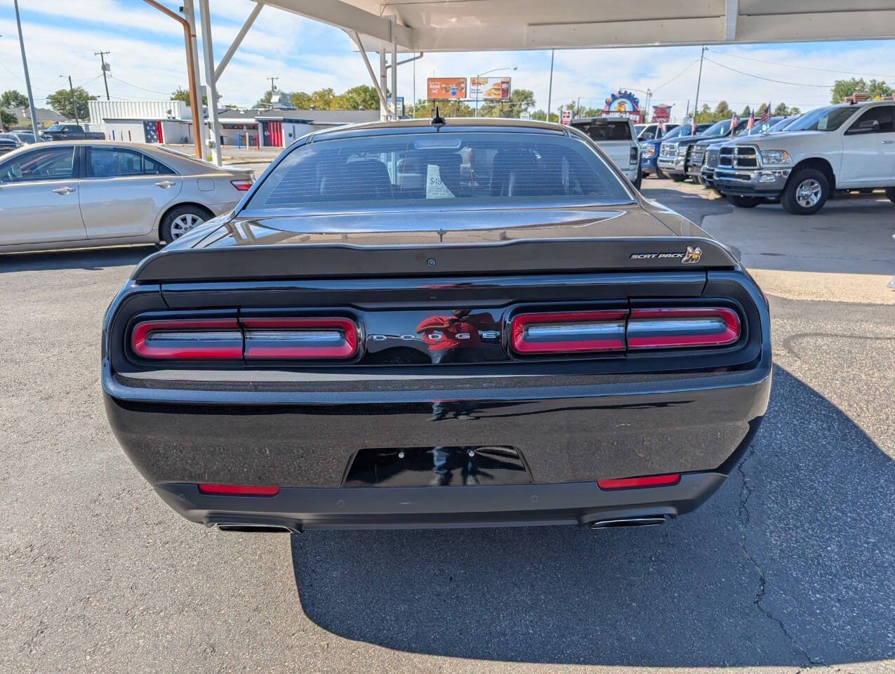 Used 2022 Dodge Challenger R/T Scat Pack w/ Shaker Package RWD image 6
