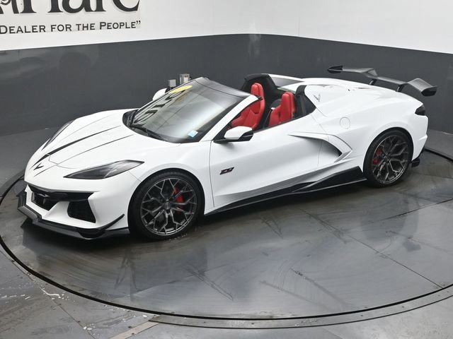 Used 2023 Chevrolet Corvette Stingray Convertible w/ Chrome Exterior Badge Package RWD image 43