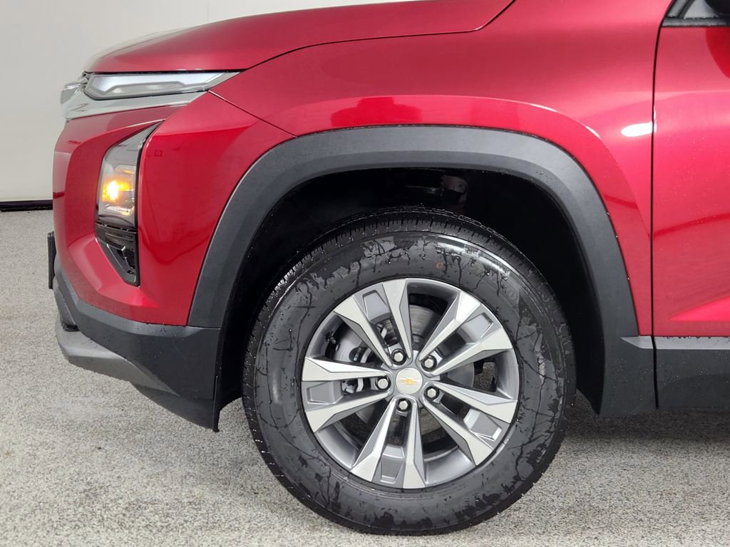 New 2026 Chevrolet Equinox LT w/ Safety and Technology Package FWD image 8
