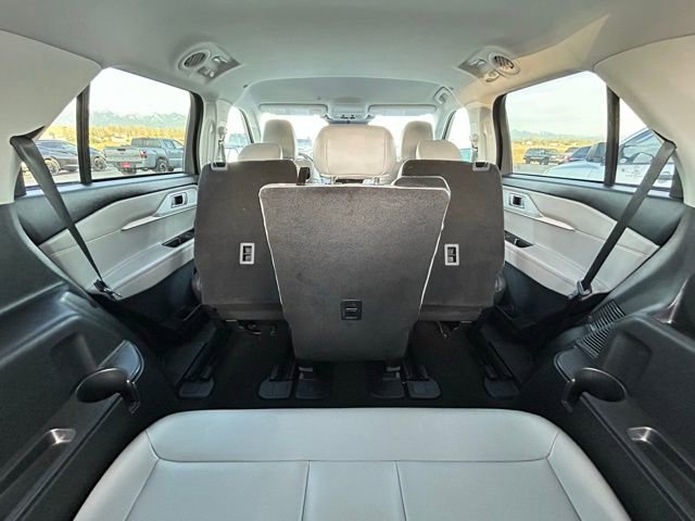 Used 2025 Ford Explorer Active w/ Active Comfort Package image 44