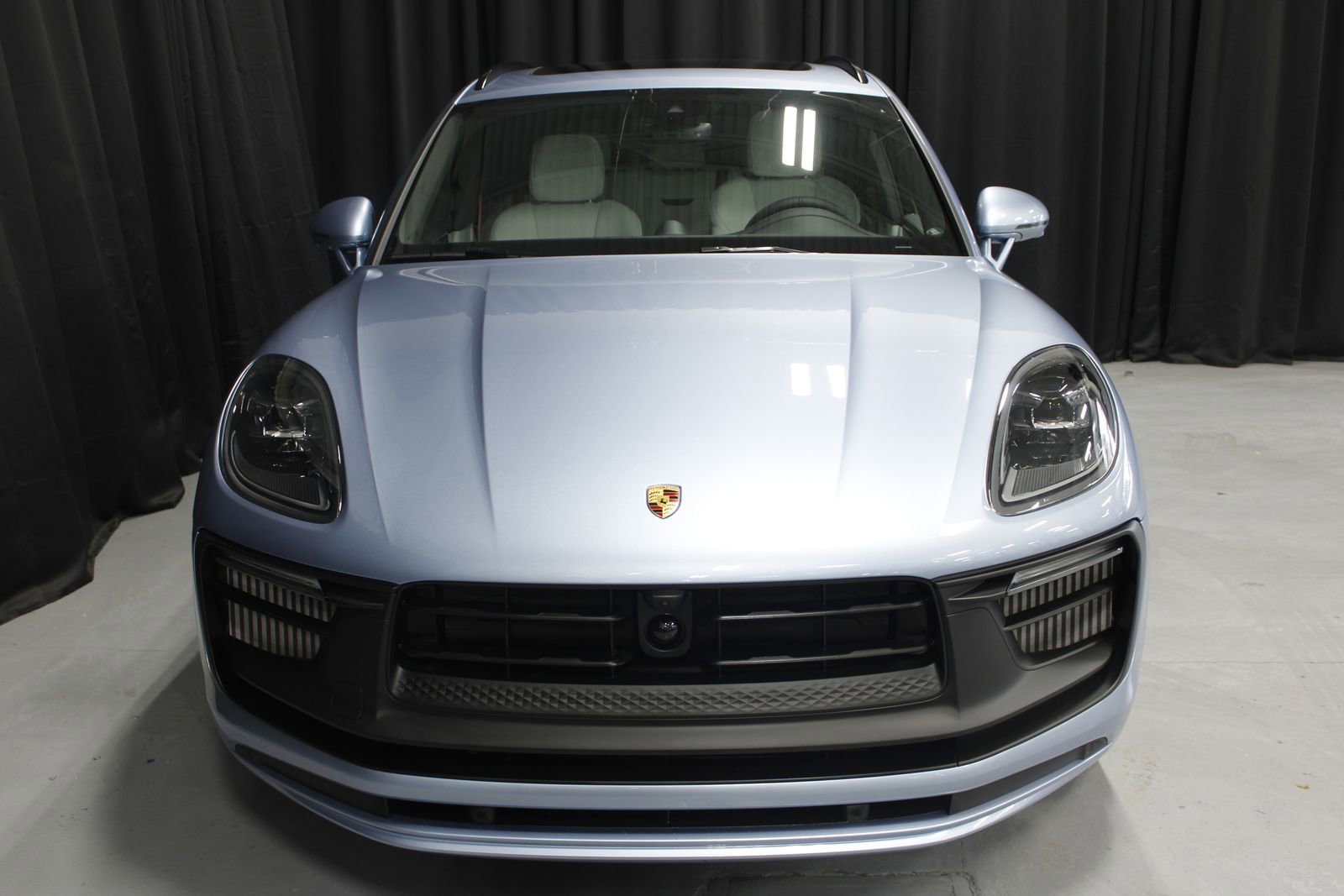 New 2026 Porsche Macan GTS AWD/4WD image 7