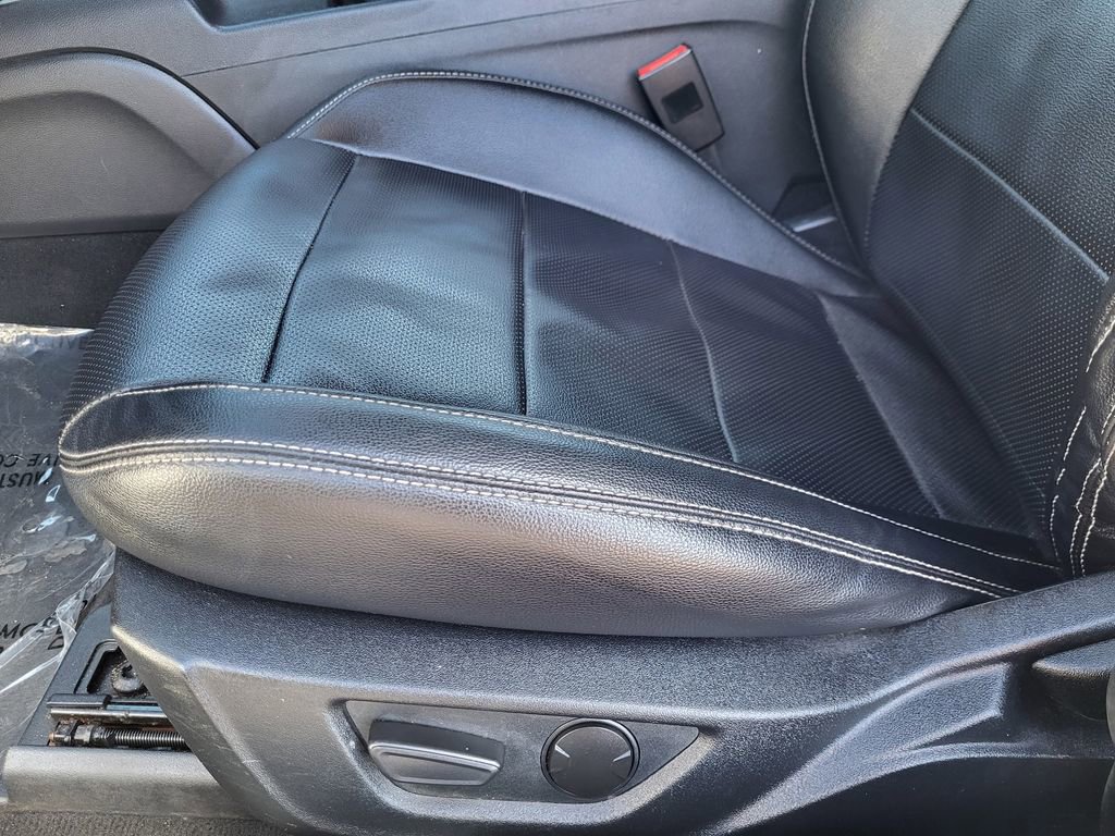 Used 2021 Ford Mustang Premium RWD image 15