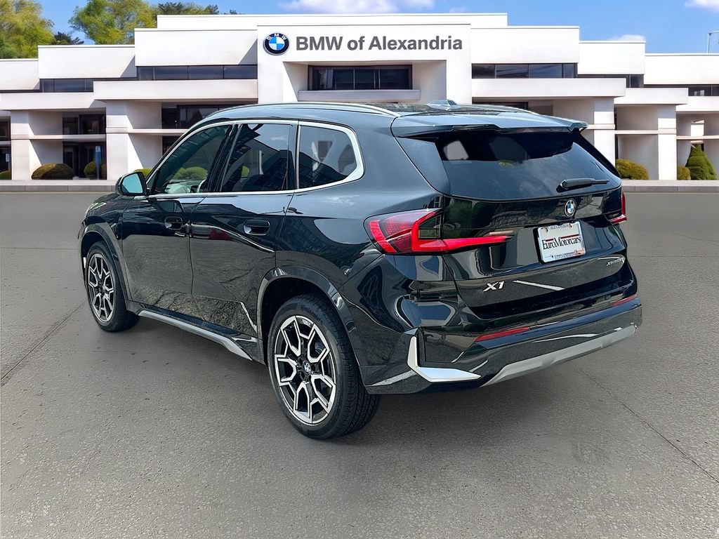 Used 2026 BMW X1 xDrive28i w/ Technology Package AWD/4WD image 5