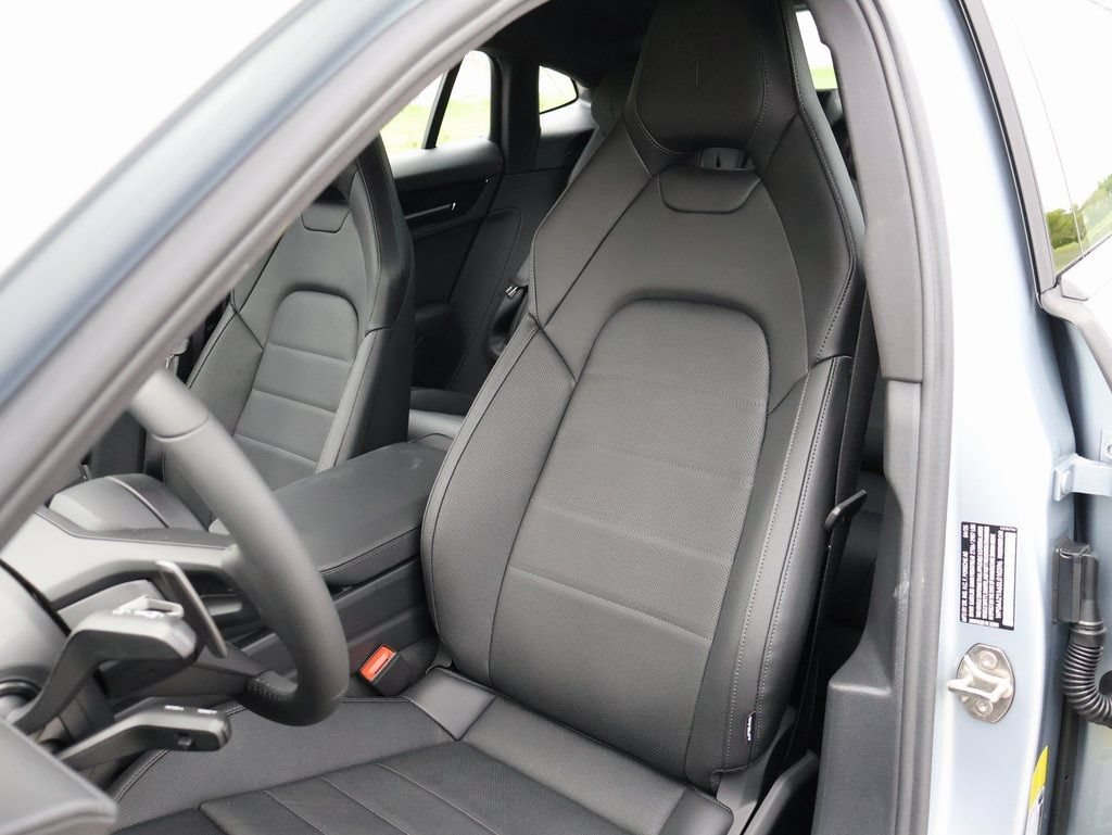 Certified 2025 Porsche Panamera 4 AWD/4WD image 5