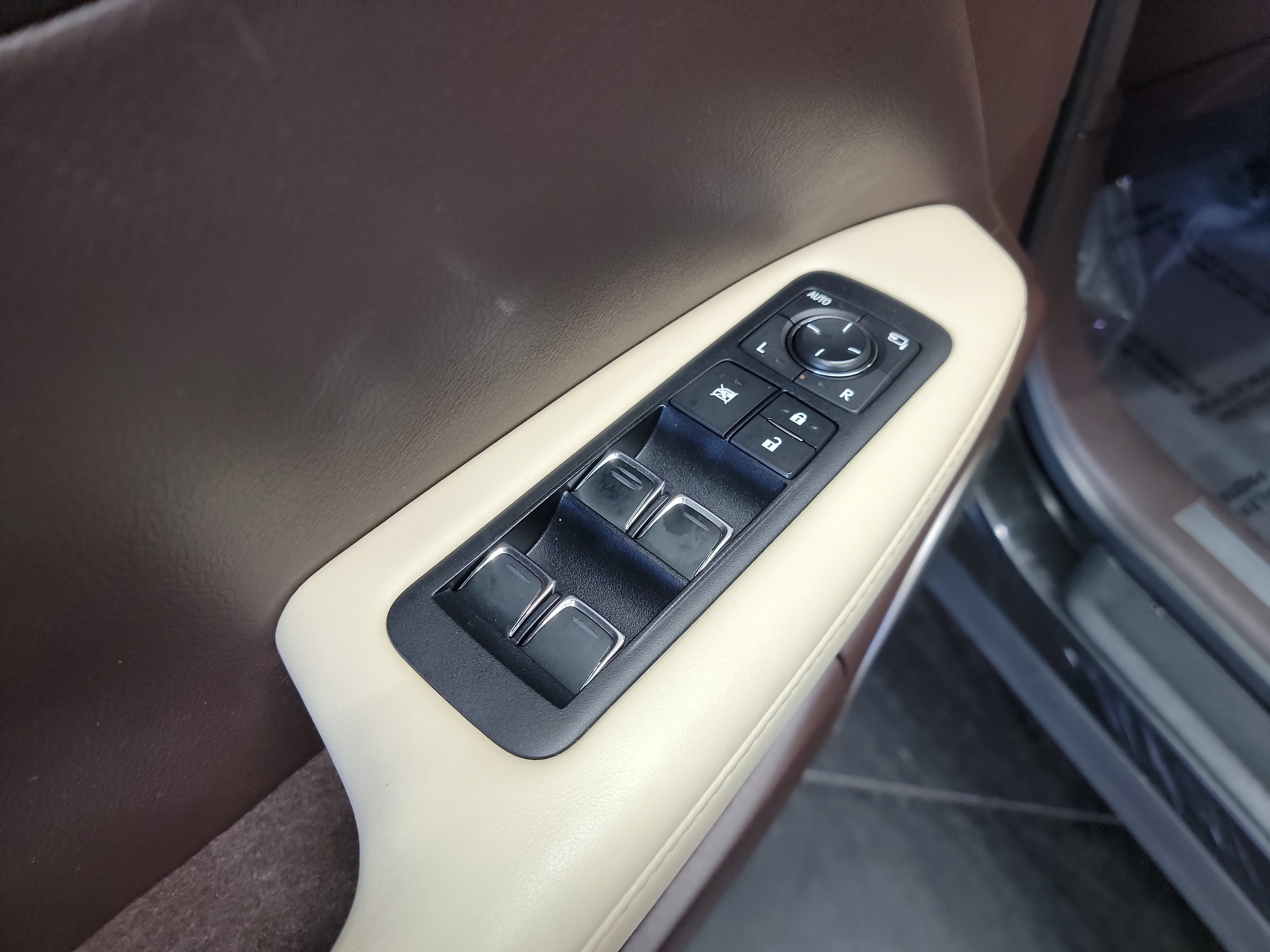 Used 2016 Lexus RX 350 AWD w/ Premium Package image 14