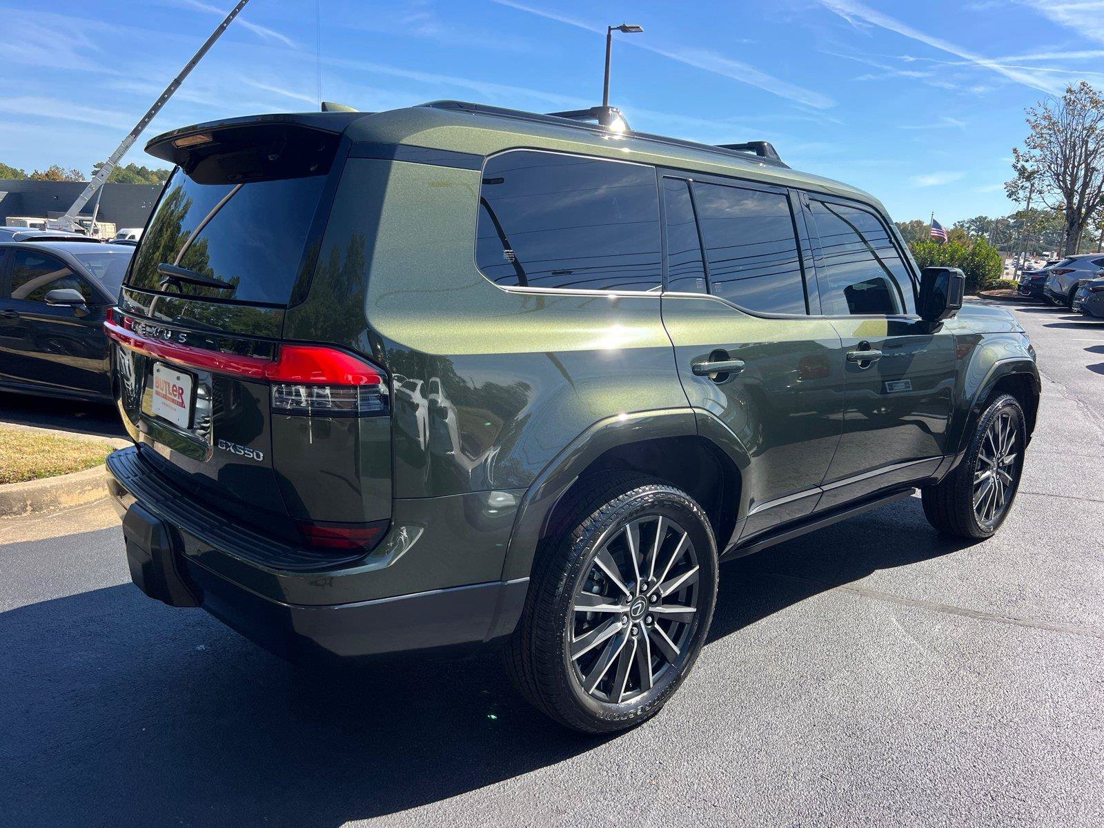 Certified 2025 Lexus GX 550 w/ Cold Area Package AWD/4WD image 5