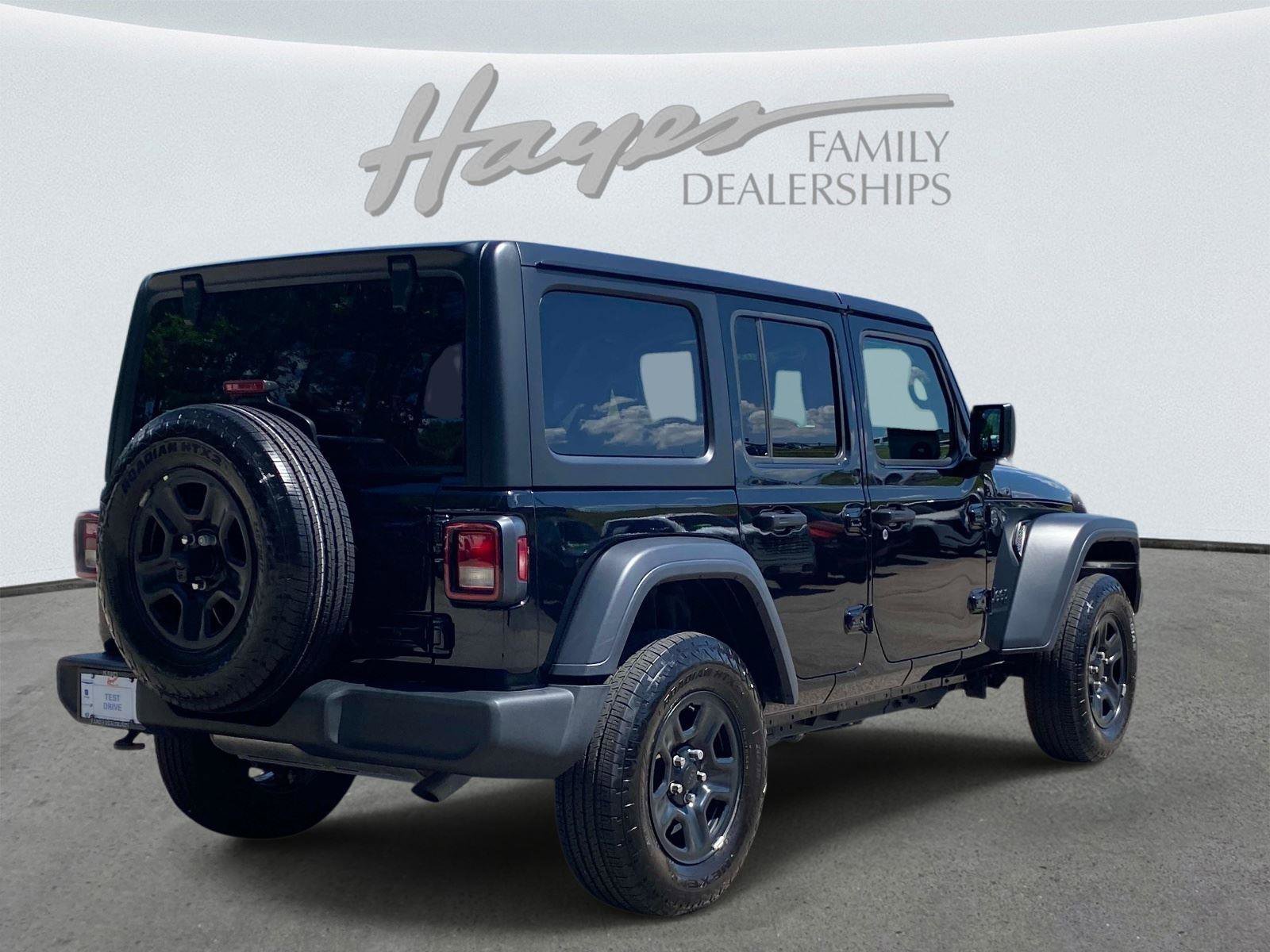 Used 2024 Jeep Wrangler Unlimited Sport AWD/4WD image 3