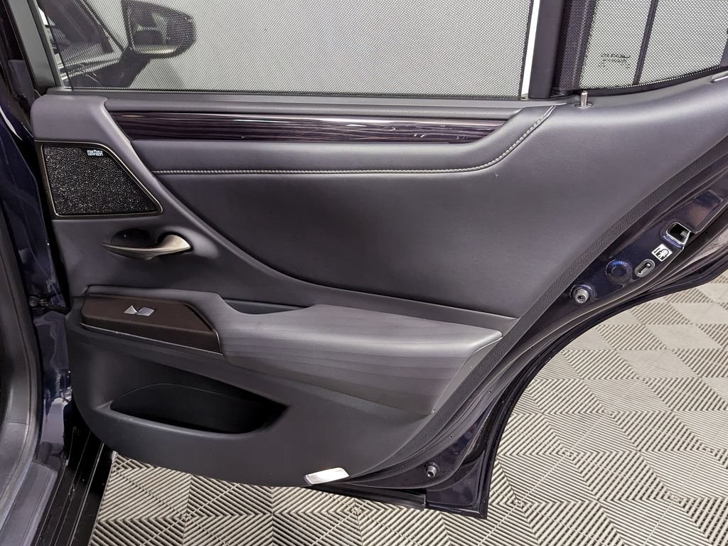 Used 2019 Lexus ES 350 Ultra Luxury w/ Accessory Package FWD image 44