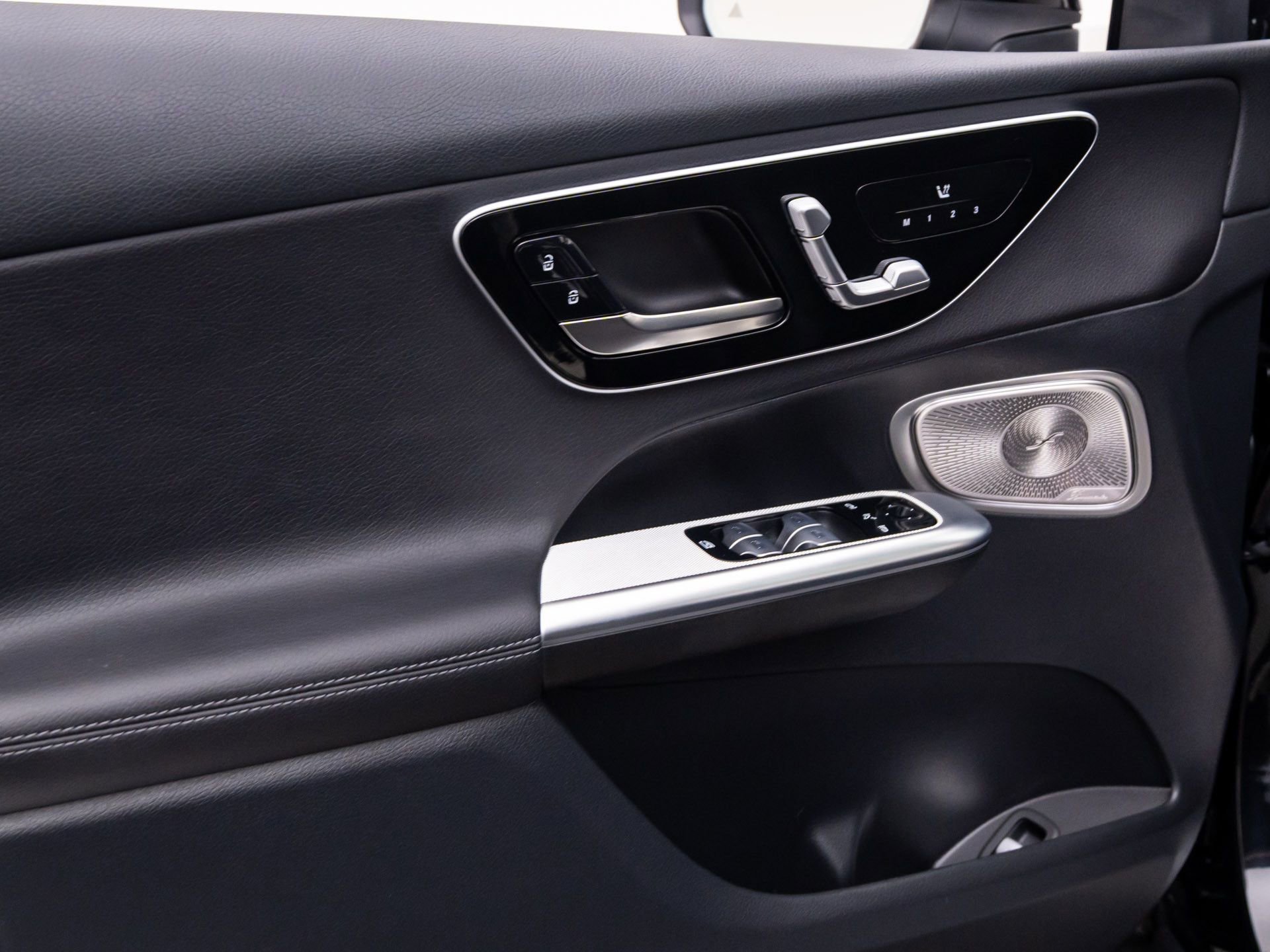 New 2026 Mercedes-Benz GLC 300 4MATIC image 14