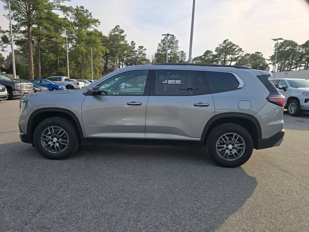Used 2025 GMC Acadia Elevation image 6
